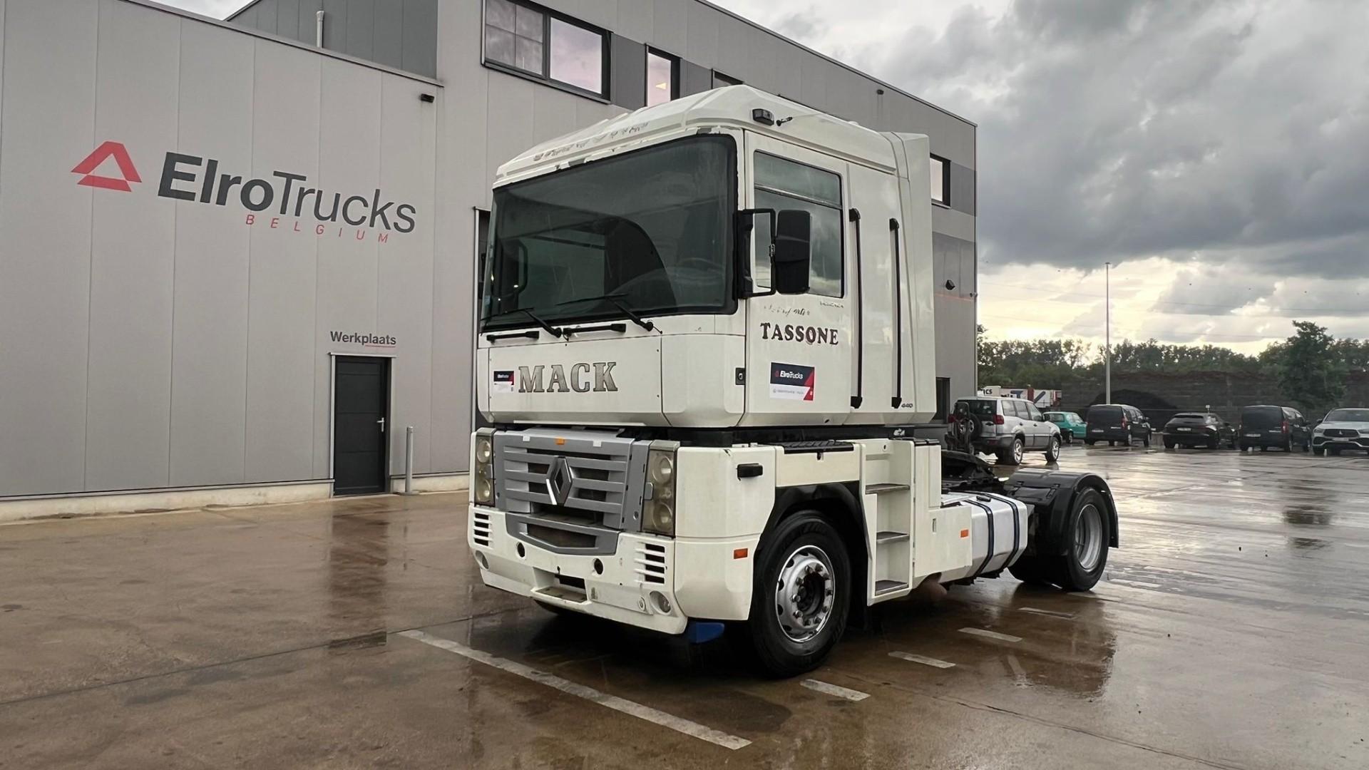Renault--AE 440 Magnum E-tech