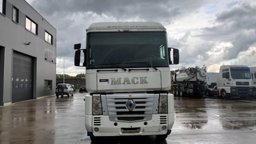 Renault--AE 440 Magnum E-tech