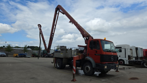 Mercedes-Benz--SK 1824