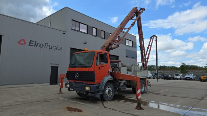 Mercedes-Benz--SK 1824