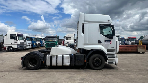 Renault--Premium 460 DXI