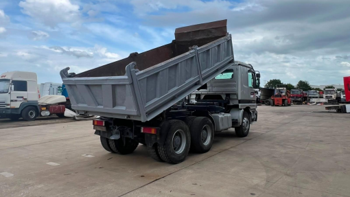 Mercedes-Benz--ACTROS 2640
