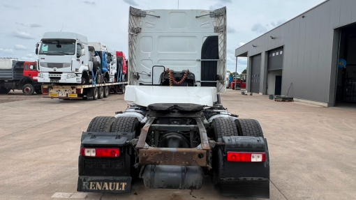 Renault--Premium 460 DXI