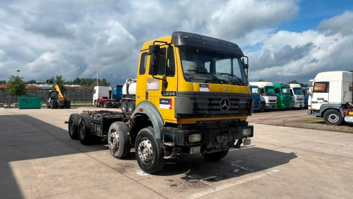 Mercedes-Benz--SK 3234