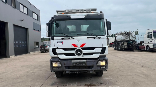 Mercedes-Benz--Actros 3244