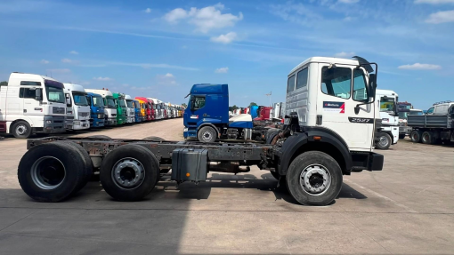 Mercedes-Benz--SK 2527