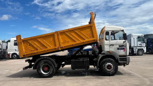 Renault--G 300 MAXTER