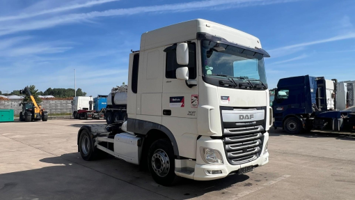 DAF--XF 460