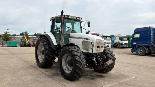 Massey Ferguson--8220 POWER CONTROL