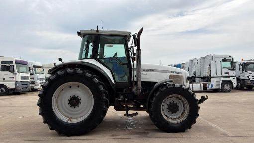 Massey Ferguson--8220 POWER CONTROL