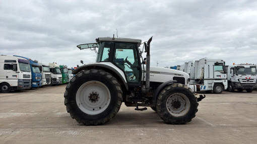 Massey Ferguson--8220 POWER CONTROL