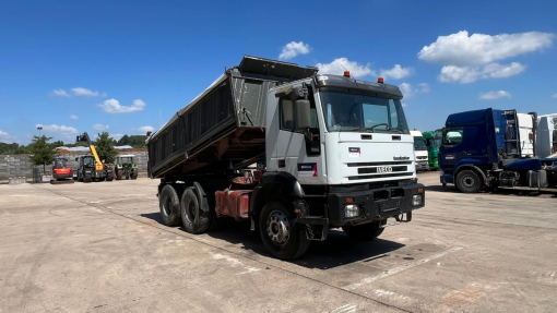 Iveco--Eurotrakker 260 E 37