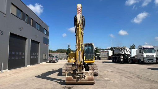 Komatsu--HB215LC-1