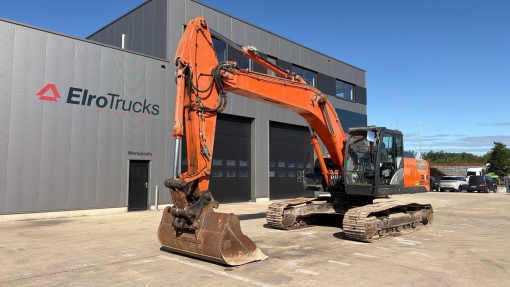 Hitachi  ZX250LCH-5A