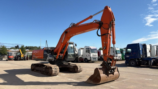 Hitachi--ZX250LCH-5A