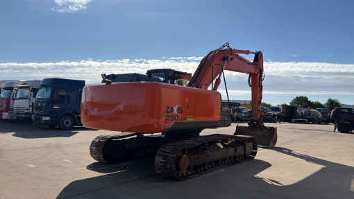Hitachi--ZX250LCH-5A