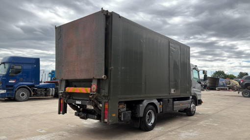 Mercedes-Benz--Atego 815