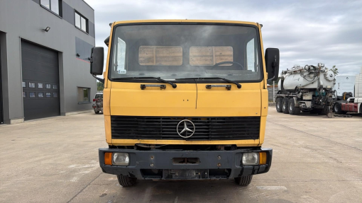 Mercedes-Benz--SK 814