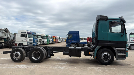Mercedes-Benz--Actros 2540