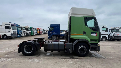 Renault--Premium 385