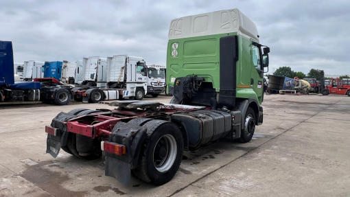 Renault--Premium 385