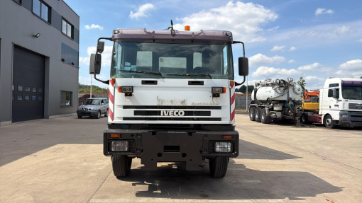 Iveco--Eurotrakker 330 E 34