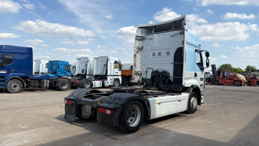 Renault--Premium 460 DXI