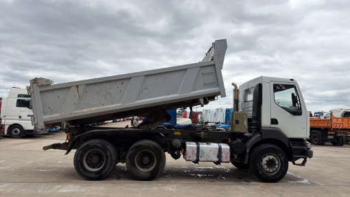 Renault--Kerax 370