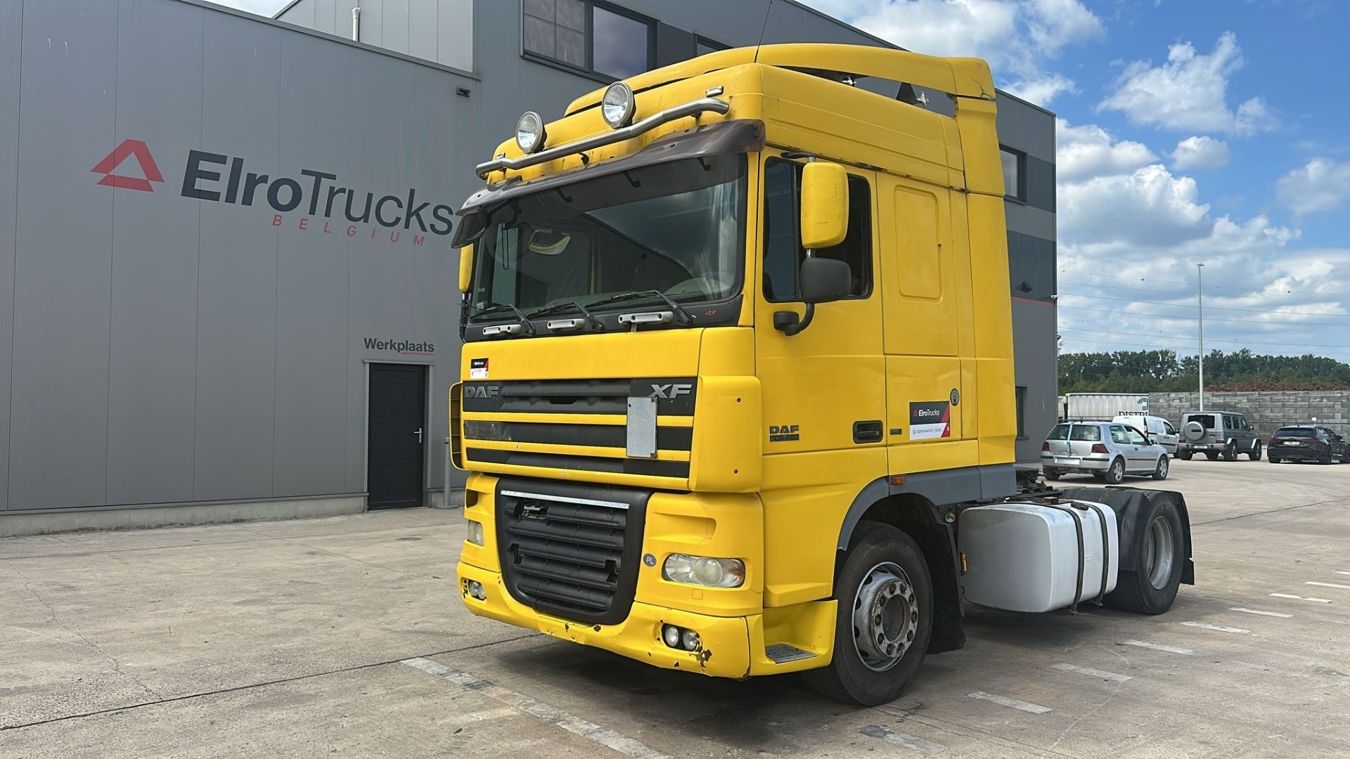 DAF--105 XF 460