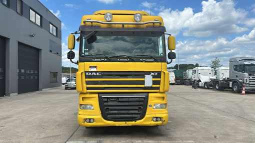 DAF--105 XF 460