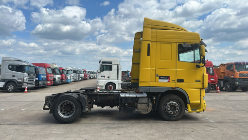 DAF--105 XF 460