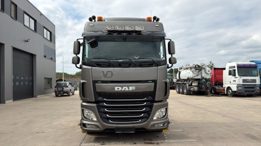DAF--XF 460