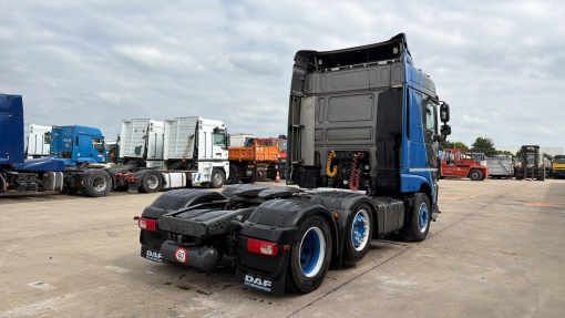 DAF--XF 460