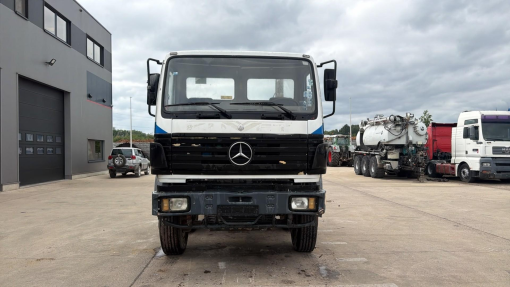 Mercedes-Benz--SK 4134