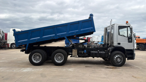 Iveco--Eurocargo 260 E 27