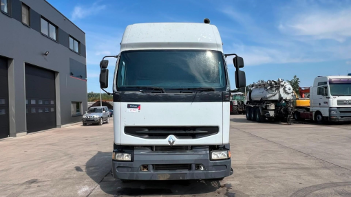 Renault--Premium 400