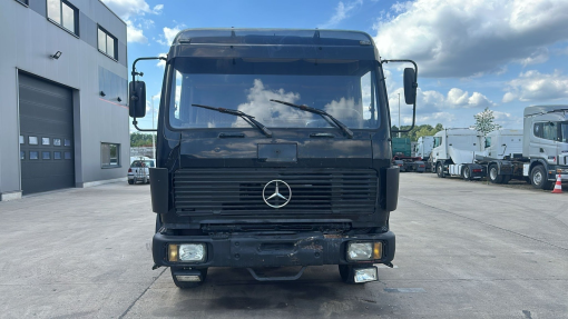 Mercedes-Benz--SK 1628