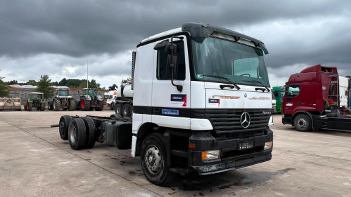 Mercedes-Benz--Actros