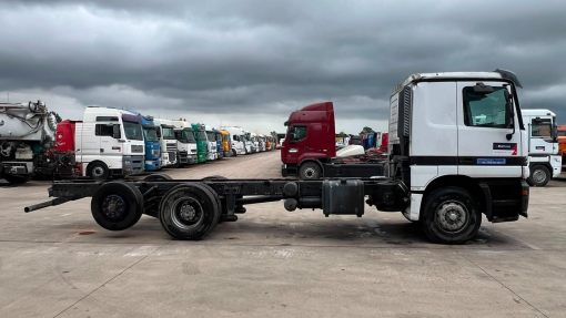 Mercedes-Benz--Actros