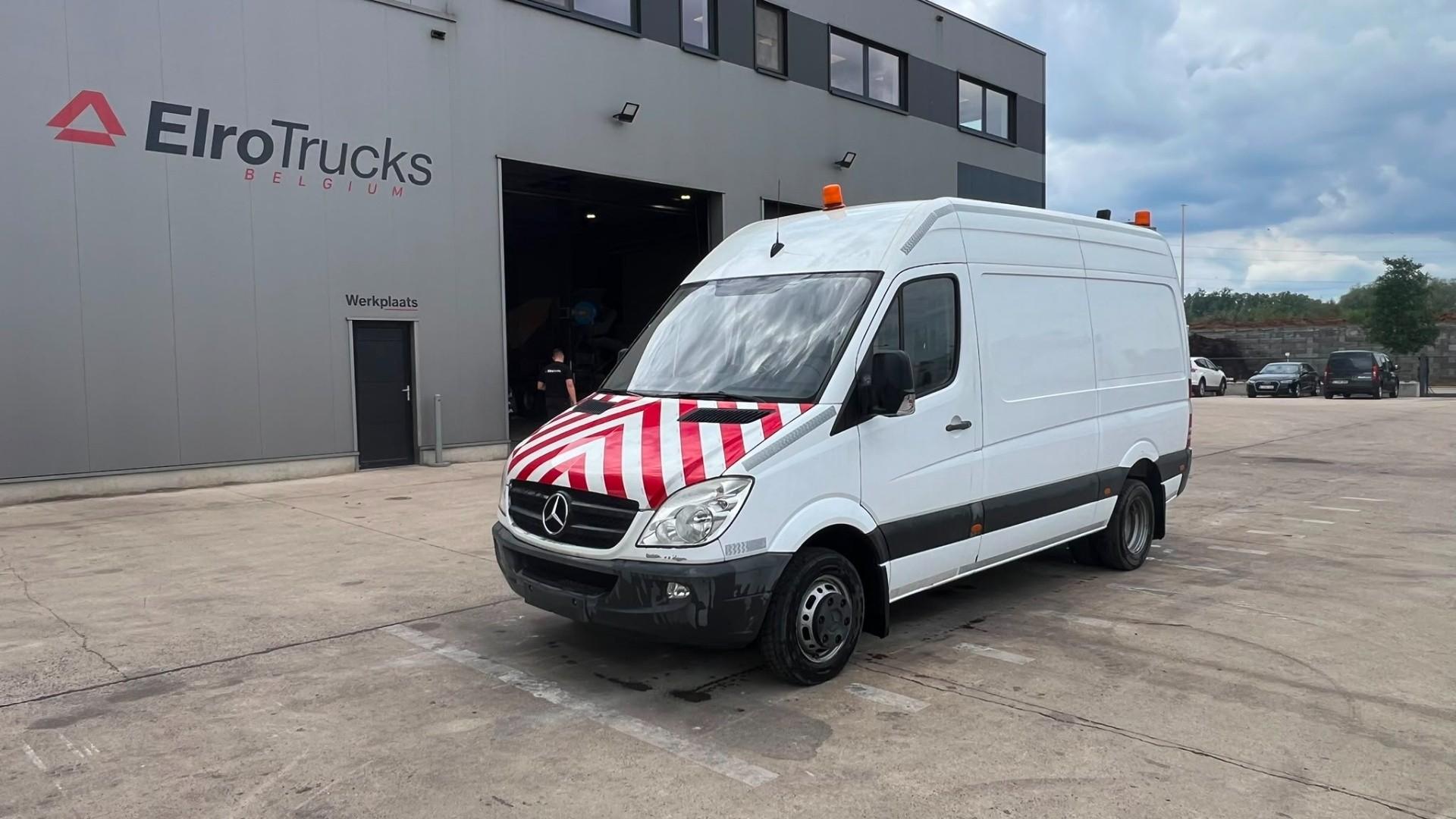 Mercedes-Benz-Sprinter-519