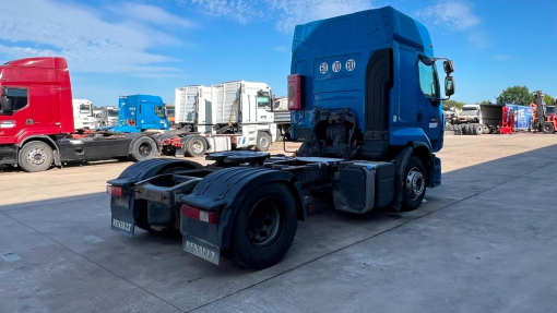 Renault--Premium 460 DXI
