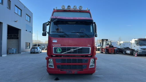 Volvo--FH 400