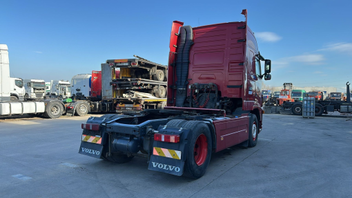 Volvo--FH 400