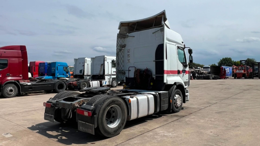 Renault--Premium 450 DXI