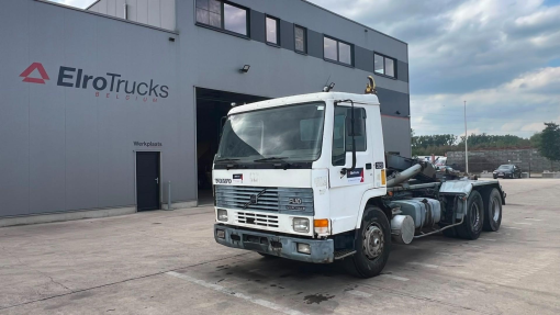 Volvo  FL 10 - 320
