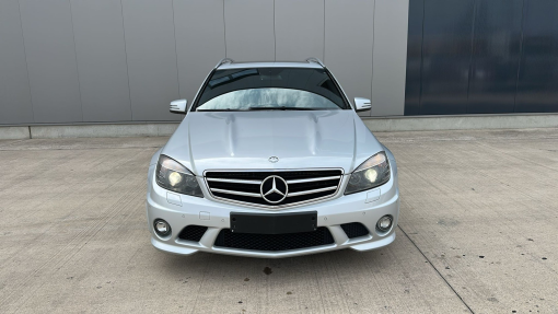 Mercedes-Benz-C-Klasse-63 AMG