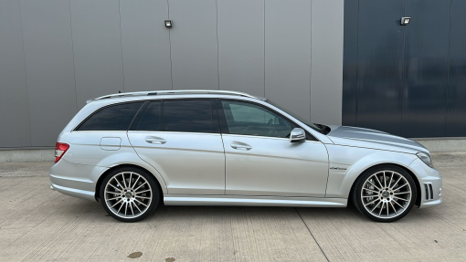 Mercedes-Benz-C-Klasse-63 AMG