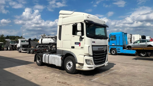 DAF--XF 460