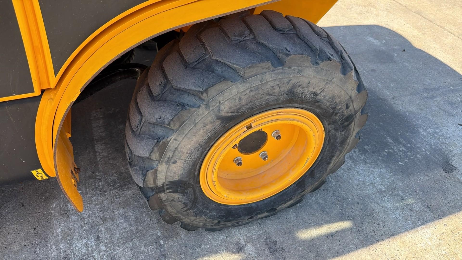 JCB 35D