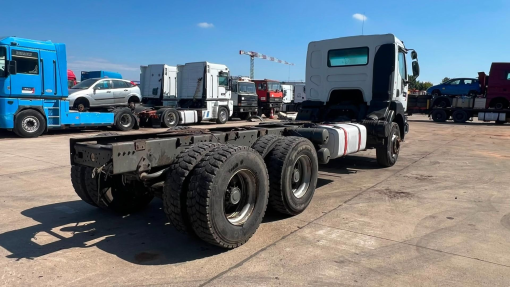 Renault--Kerax 370